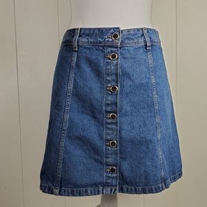 Divided button front jean skirt size 6